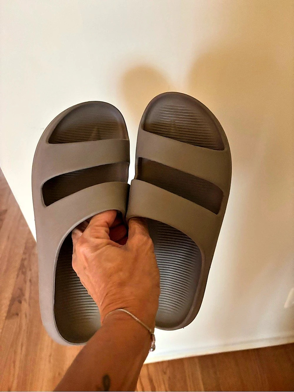 Women’s BOMBAS slides in mauve
